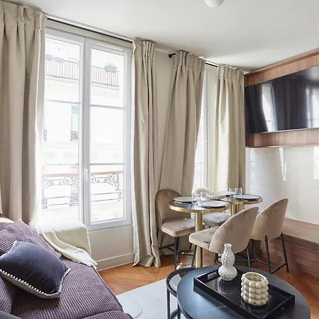 Centre De By Prestige