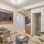 Centre De By Prestige *