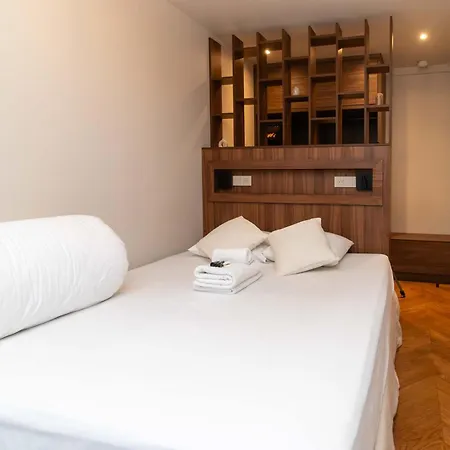 Centre De By Prestige Apartment