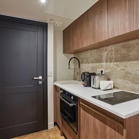 Apartment Centre De By Prestige *