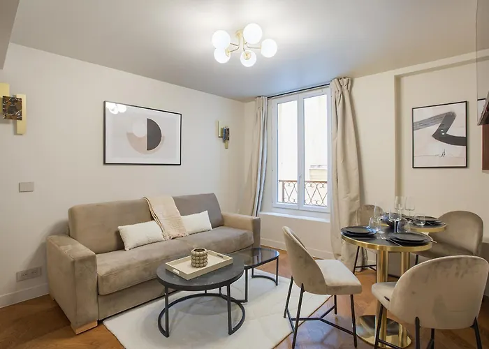 Centre De By Prestige *