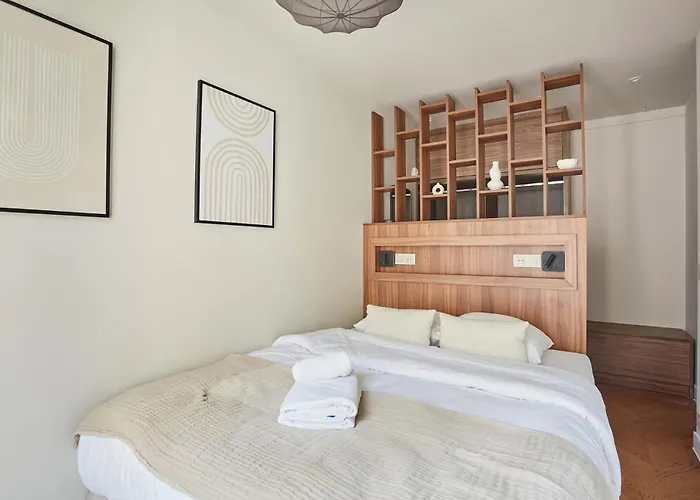 Centre De By Prestige Parijs